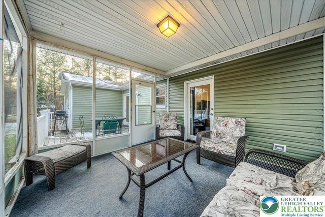 117 Saint Regis Walk, Coolbaugh Twp, PA 18466