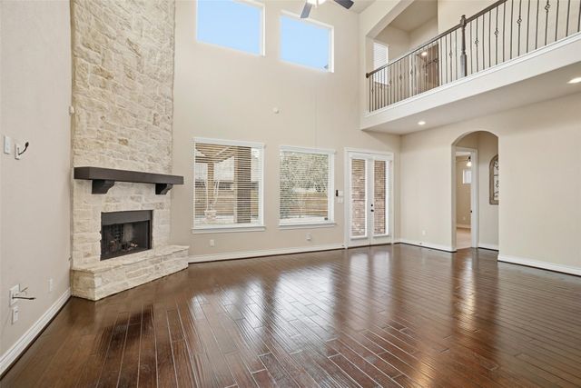 13735 Contour Ct, Richmond, TX 77407