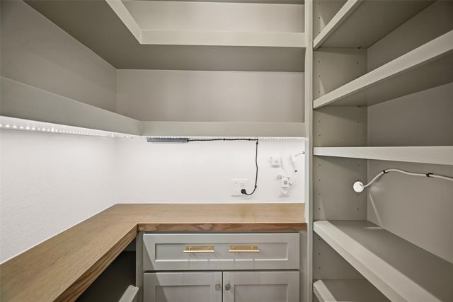 13735 Contour Ct, Richmond, TX 77407