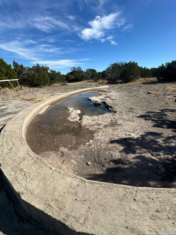 000 SD 45340, Rocksprings, TX 78880