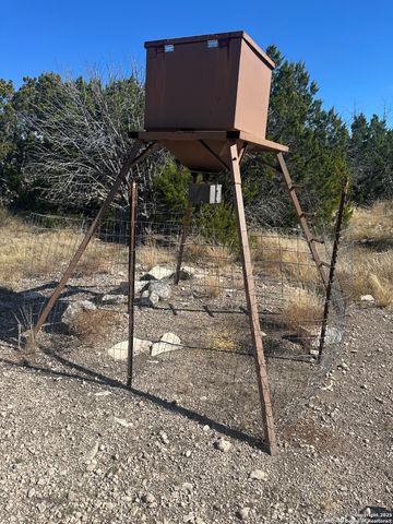 000 SD 45340, Rocksprings, TX 78880