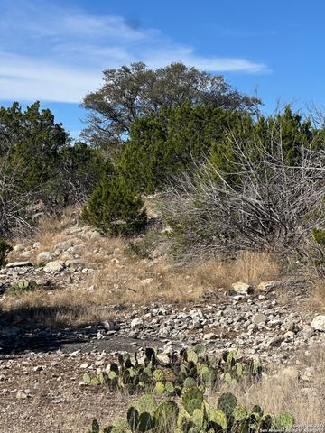 000 SD 45340, Rocksprings, TX 78880