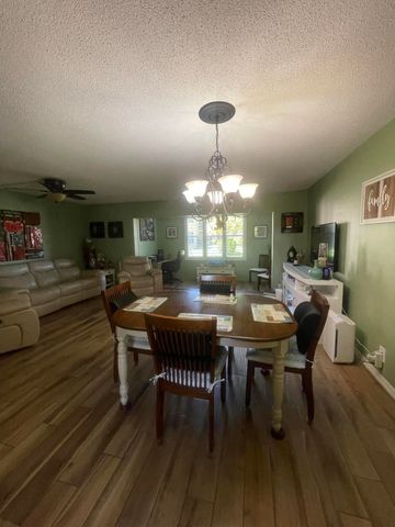 702 Lori Drive 195, Palm Springs, FL 33461