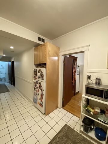 852 W Diversey Parkway 2F, Chicago, IL 60614
