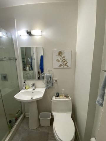852 W Diversey Parkway 2F, Chicago, IL 60614