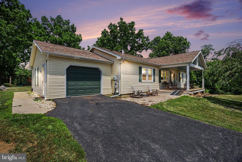 1144 OLD GETTYSBURG PIKE, Dillsburg, PA 17019