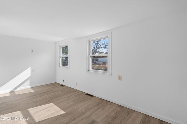 11 Cedar Road, Brick, NJ 08723