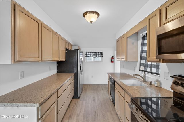 11 Cedar Road, Brick, NJ 08723