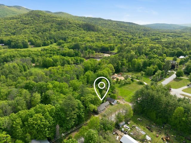 307 School Street, Rumney, NH 03266