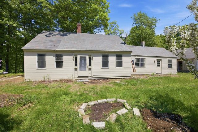 307 School Street, Rumney, NH 03266