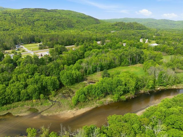 307 School Street, Rumney, NH 03266