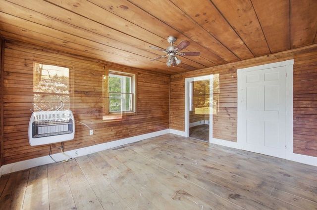 307 School Street, Rumney, NH 03266