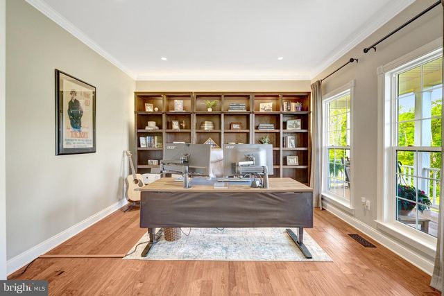 15002 MOUNTAIN RD, Hillsboro, VA 20132