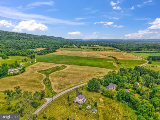 15002 MOUNTAIN RD, Hillsboro, VA 20132