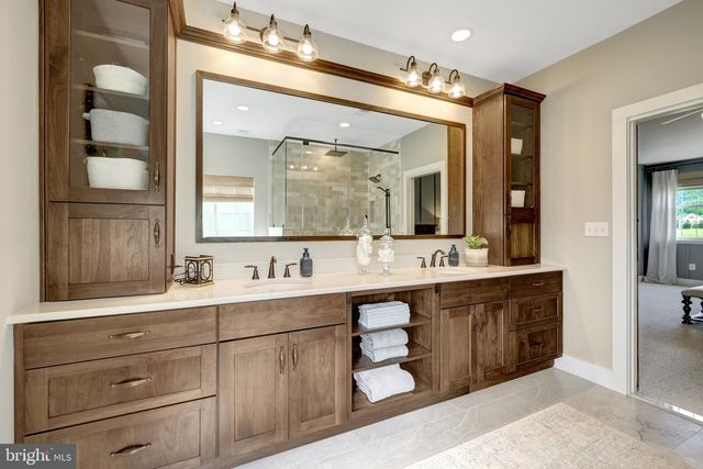 15002 MOUNTAIN RD, Hillsboro, VA 20132