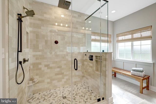 15002 MOUNTAIN RD, Hillsboro, VA 20132