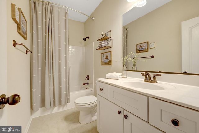 15002 MOUNTAIN RD, Hillsboro, VA 20132
