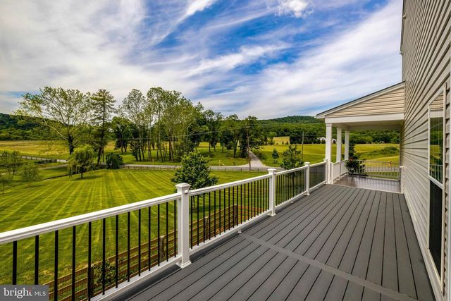 15002 MOUNTAIN RD, Hillsboro, VA 20132