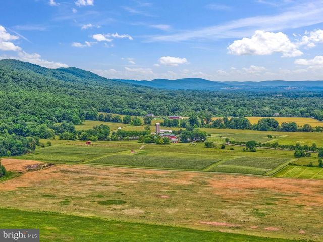 15002 MOUNTAIN RD, Hillsboro, VA 20132