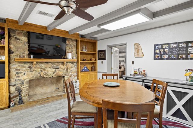 879 Interstate 45 S, Huntsville, TX 77340