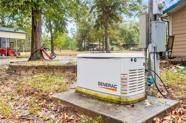 879 Interstate 45 S, Huntsville, TX 77340