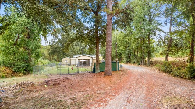 879 Interstate 45 S, Huntsville, TX 77340