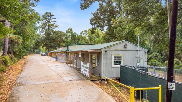 879 Interstate 45 S, Huntsville, TX 77340