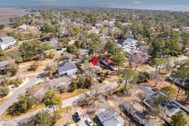 254 NE 69th Street, Oak Island, NC 28465