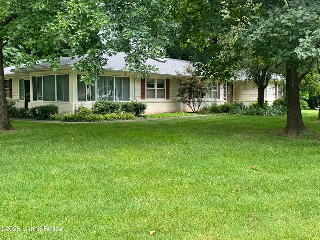 4601 Hanford Ln, Louisville, KY 40207