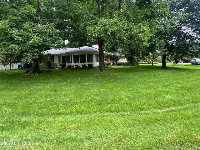4601 Hanford Ln, Louisville, KY 40207