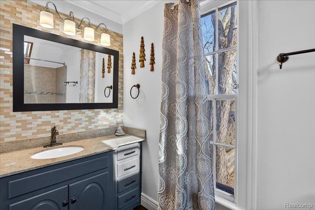 144 Franklin Street, Rose Township, MI 48442