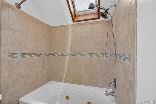 144 Franklin Street, Rose Township, MI 48442