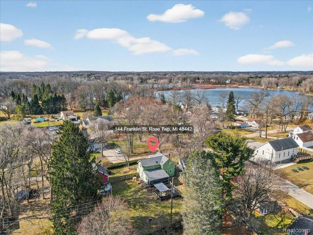 144 Franklin Street, Rose Township, MI 48442