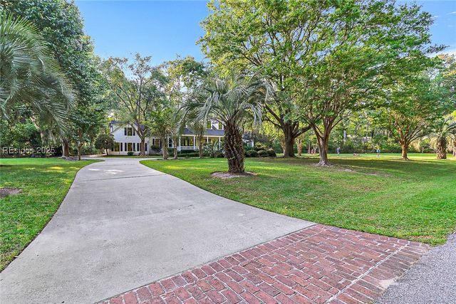 8 Cottingham Rd, Bluffton, SC 29910