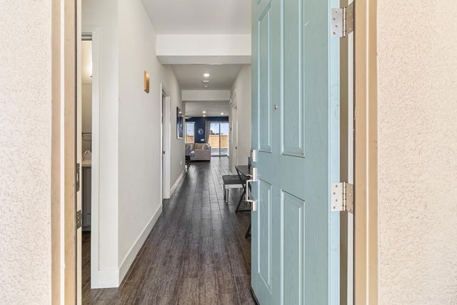 10349 Charles Morris Way, Elk Grove, CA 95757