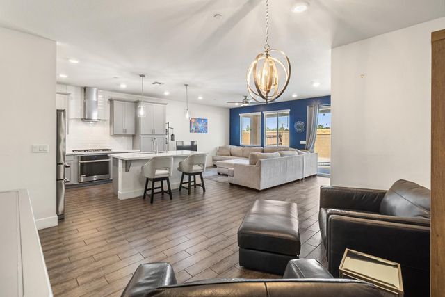 10349 Charles Morris Way, Elk Grove, CA 95757