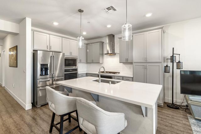 10349 Charles Morris Way, Elk Grove, CA 95757