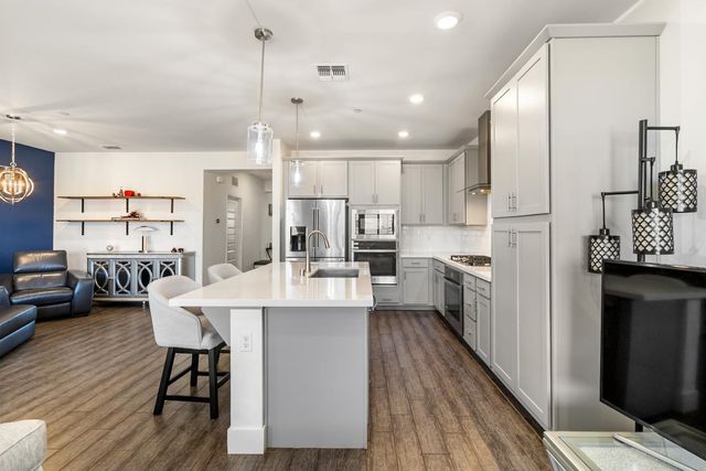 10349 Charles Morris Way, Elk Grove, CA 95757