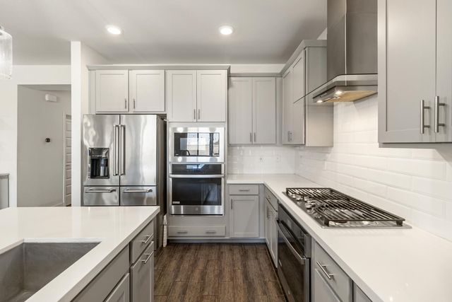 10349 Charles Morris Way, Elk Grove, CA 95757