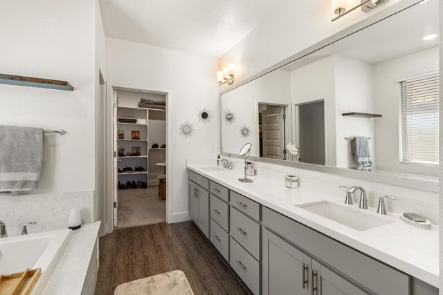 10349 Charles Morris Way, Elk Grove, CA 95757