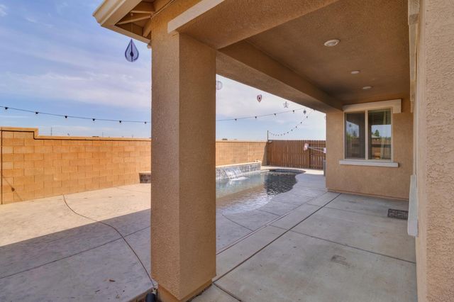 10349 Charles Morris Way, Elk Grove, CA 95757