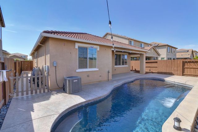 10349 Charles Morris Way, Elk Grove, CA 95757