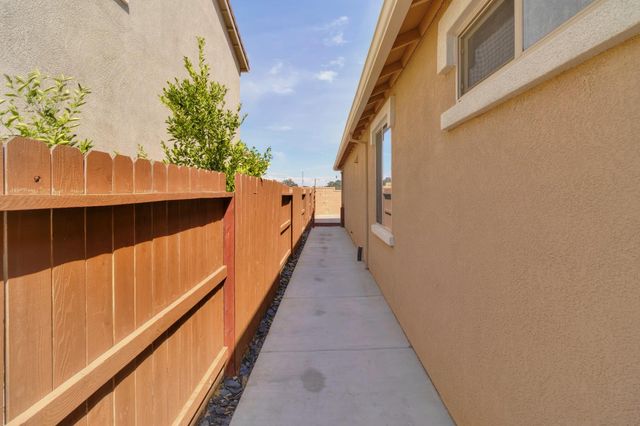 10349 Charles Morris Way, Elk Grove, CA 95757