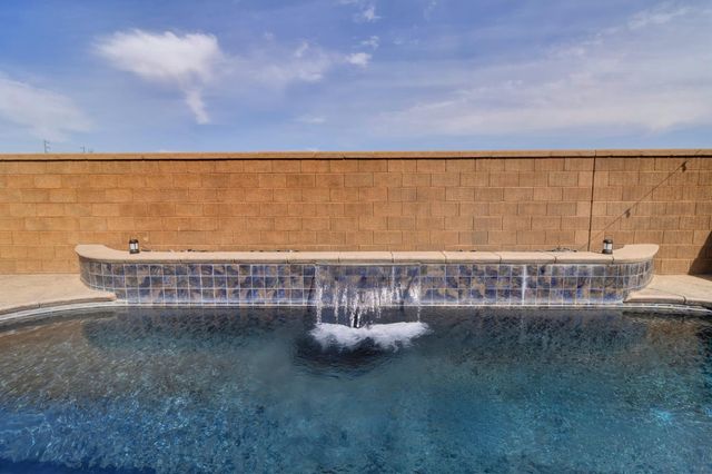 10349 Charles Morris Way, Elk Grove, CA 95757