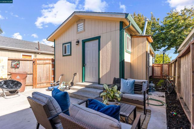 1319 Kelsey St, Richmond, CA 94801