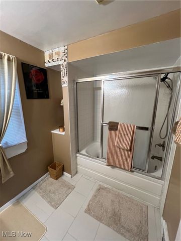 17806 Tarkington Avenue, Cleveland, OH 44128