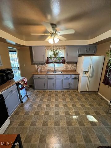 17806 Tarkington Avenue, Cleveland, OH 44128