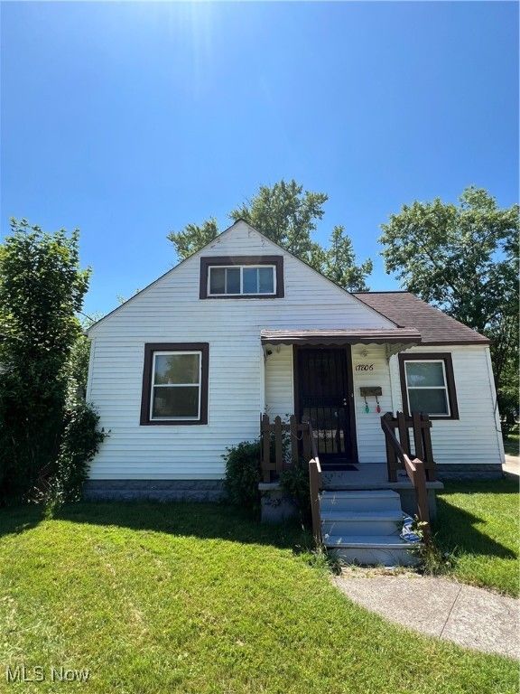 17806 Tarkington Avenue, Cleveland, OH 44128