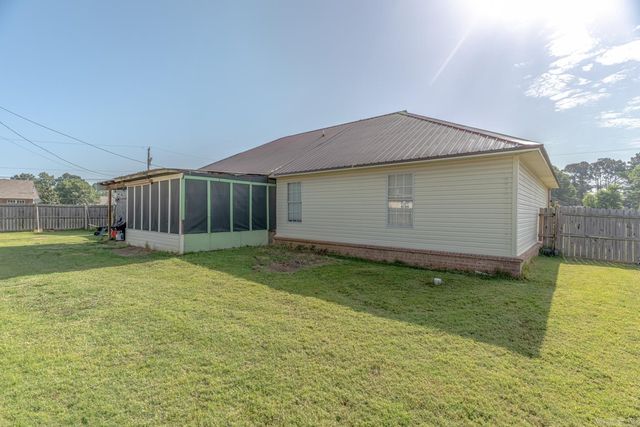 119 Charlene St, Bono, AR 72416