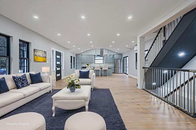 200 Evans Avenue, Freeport, NY 11520